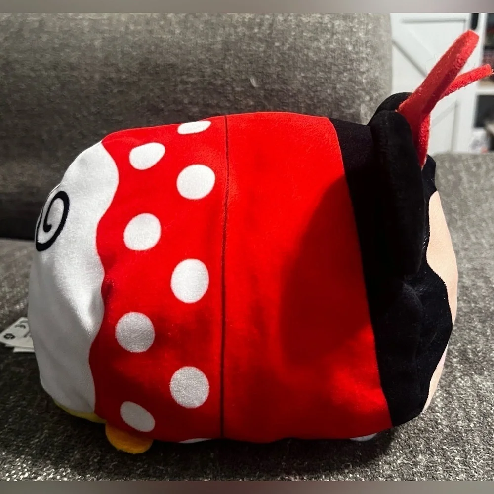 Official Disney Tsum Tsum Minnie Mouse Stuffed Animal Plushie Plush Toy 8 Inches